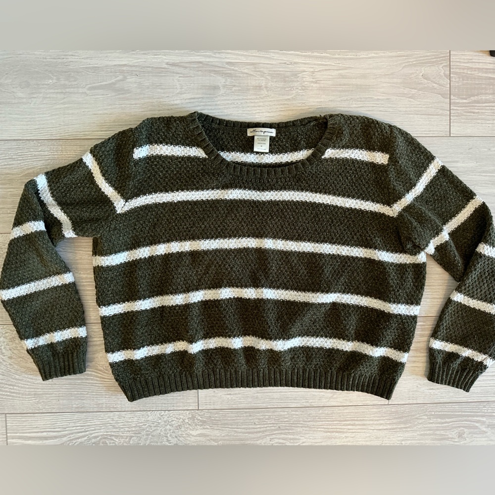 Cropped chenille sweater
